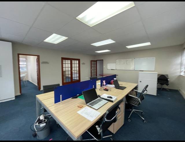 103.50M² OFFICE TO LET IN RIVONIA